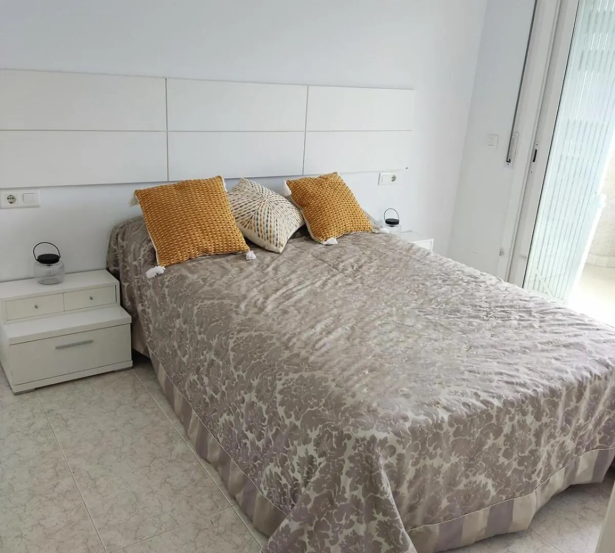 Family Home With Incredible Ocean Views プラヤ・デアロ スペイン
